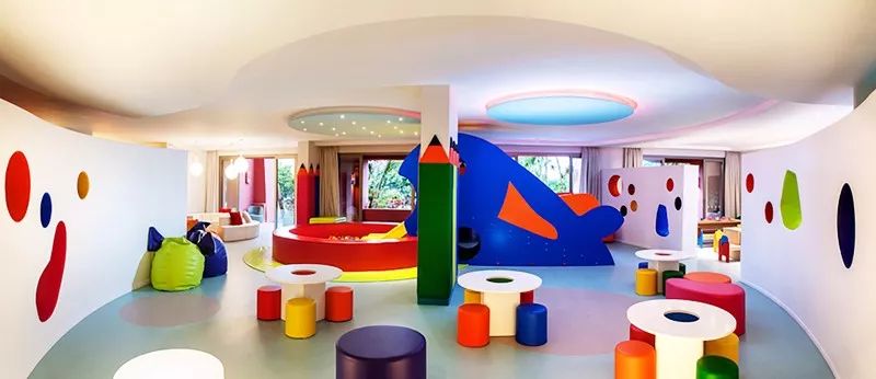 1558605030521825.jpg 銘田新材料:MT·Spradling高性能功能面料的專業(yè)供應(yīng)商