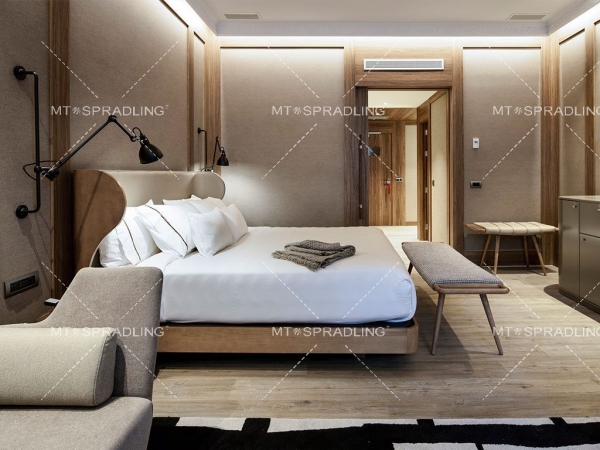 Beltá & Frajumar酒店家具